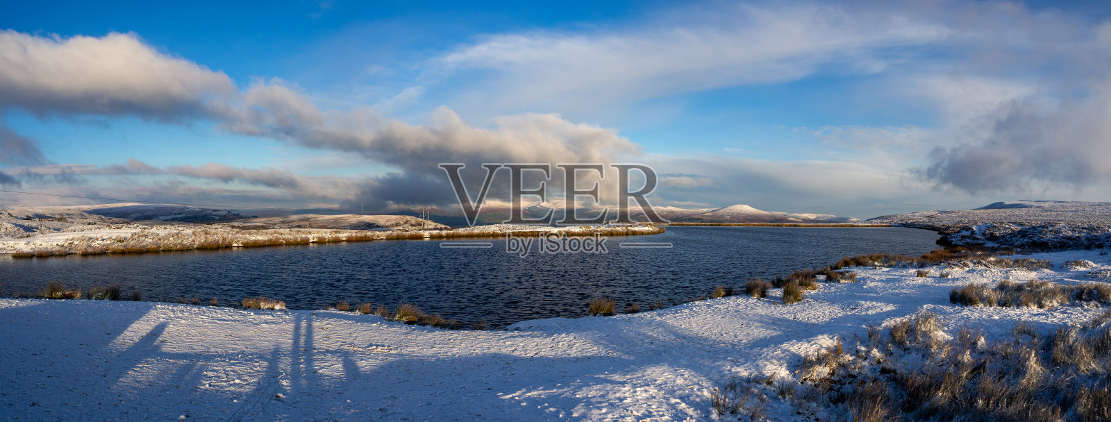 冬季场景在布雷肯灯塔照片摄影图片