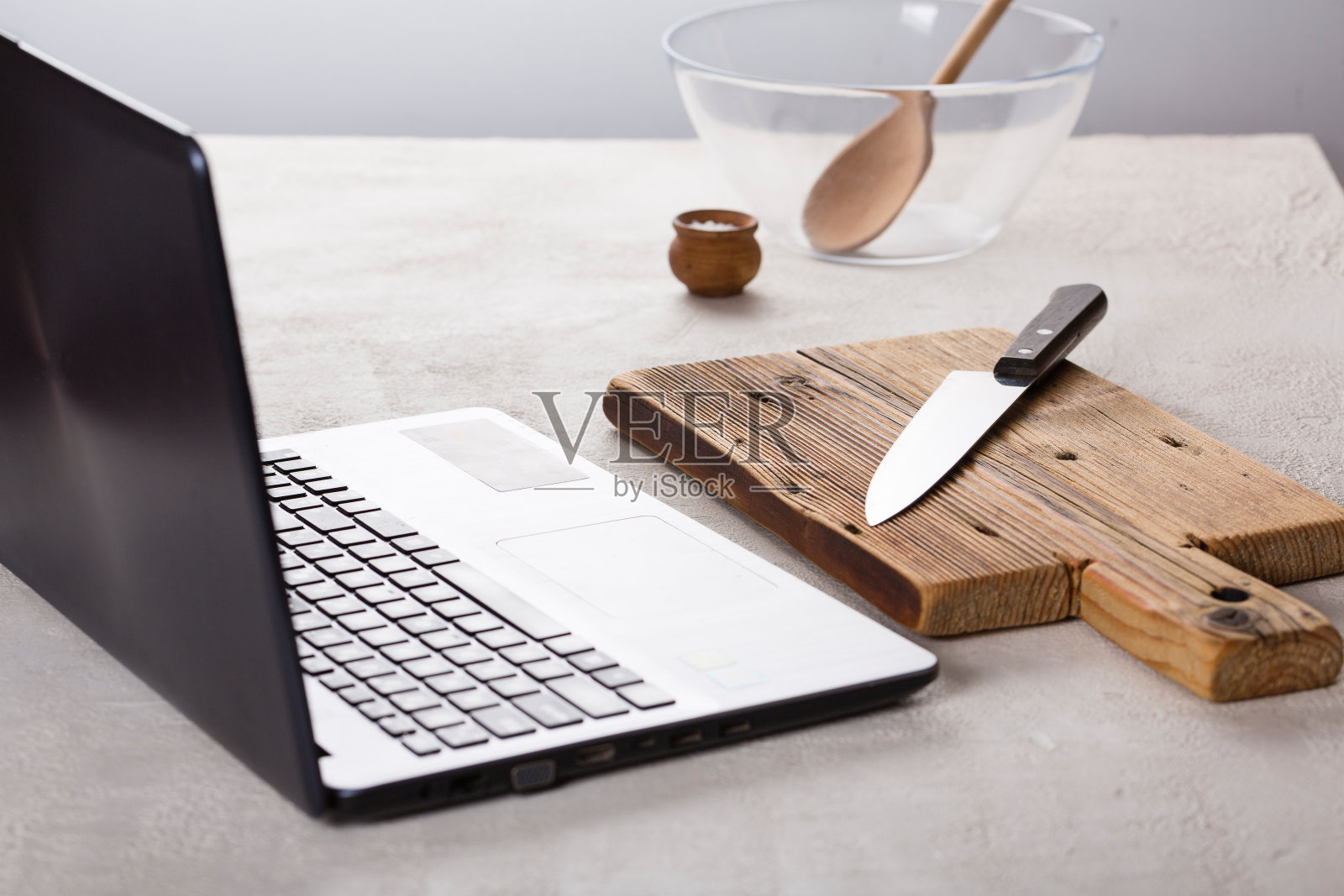 利用网络研讨会、大师班、在线烹饪菜谱培训概念课程照片摄影图片