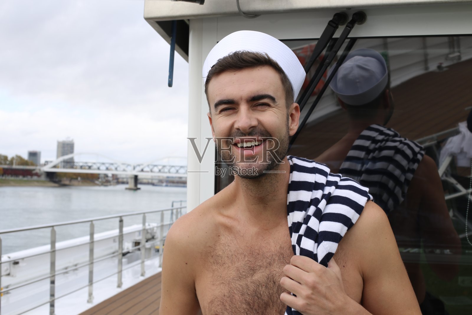 赤膊华丽复古水手照片摄影图片