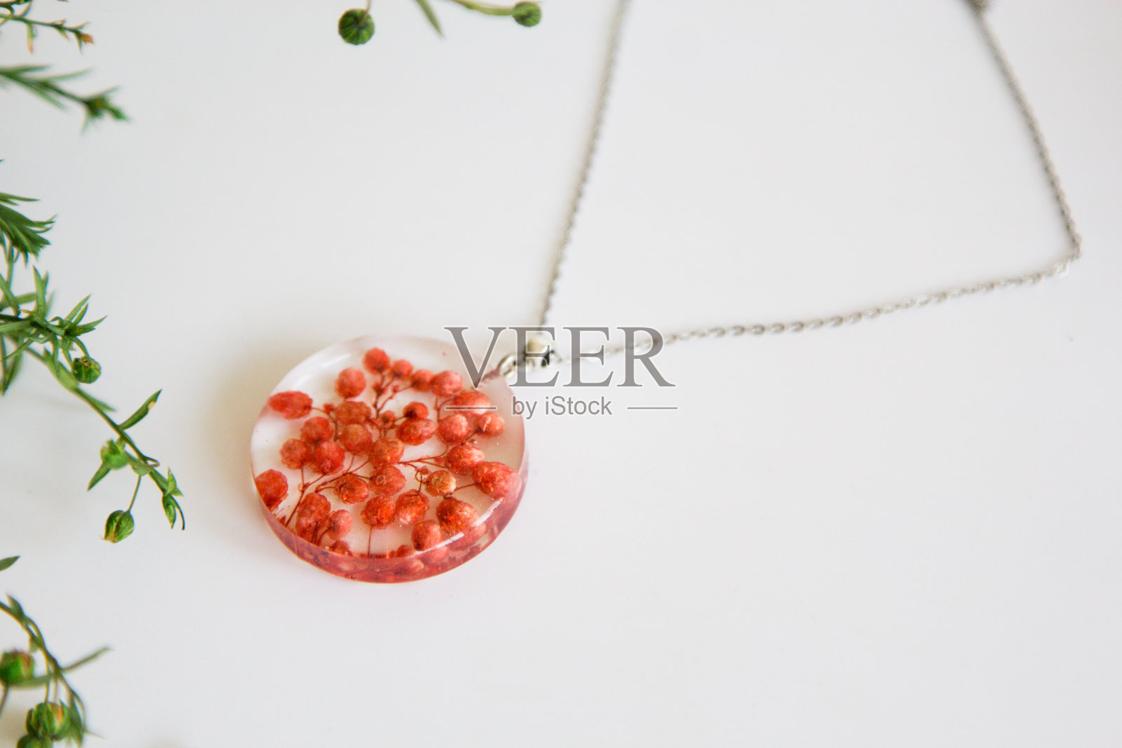 真花环氧树脂，珠宝照片摄影图片