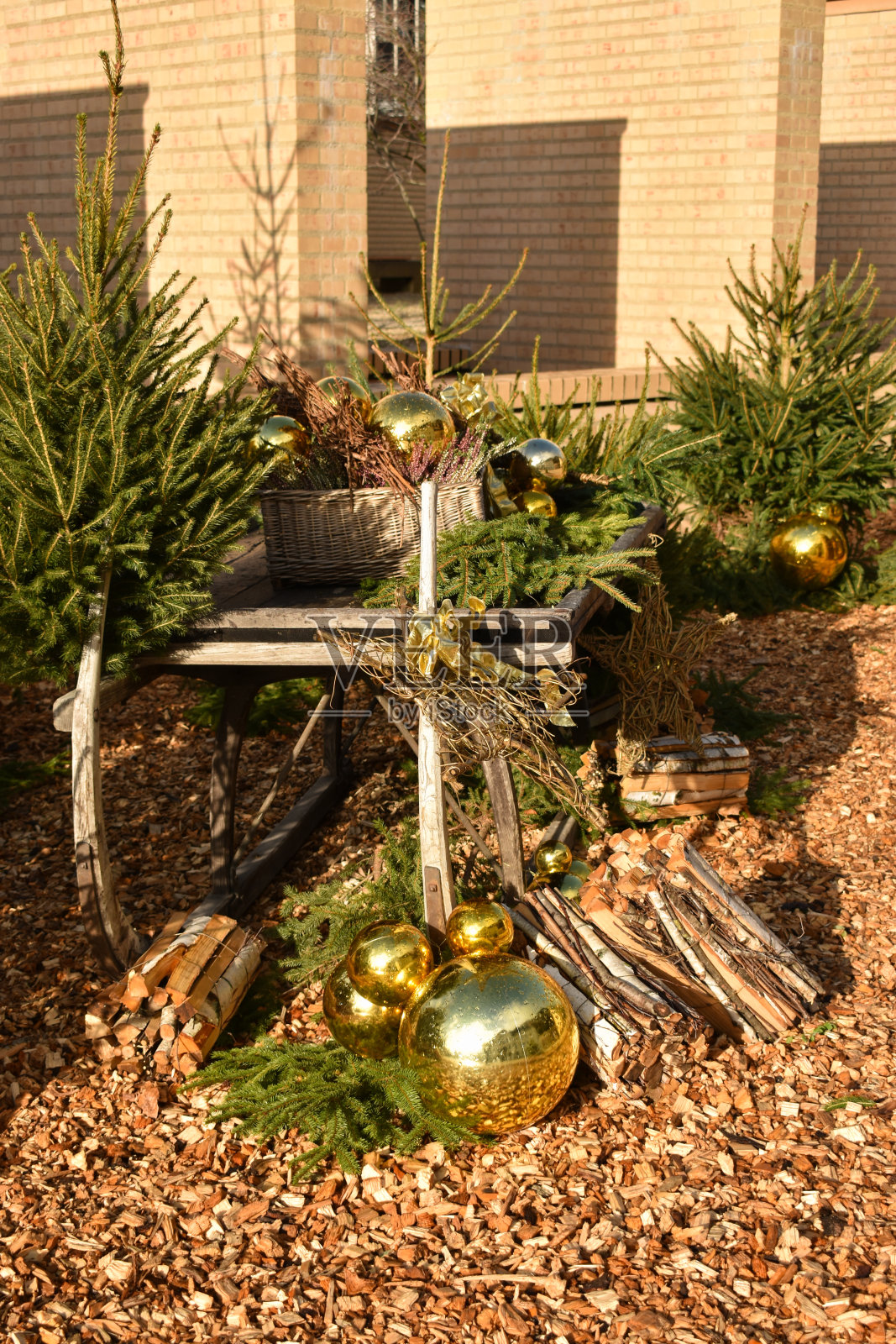 列支敦士登瓦杜兹市的圣诞节装饰照片摄影图片