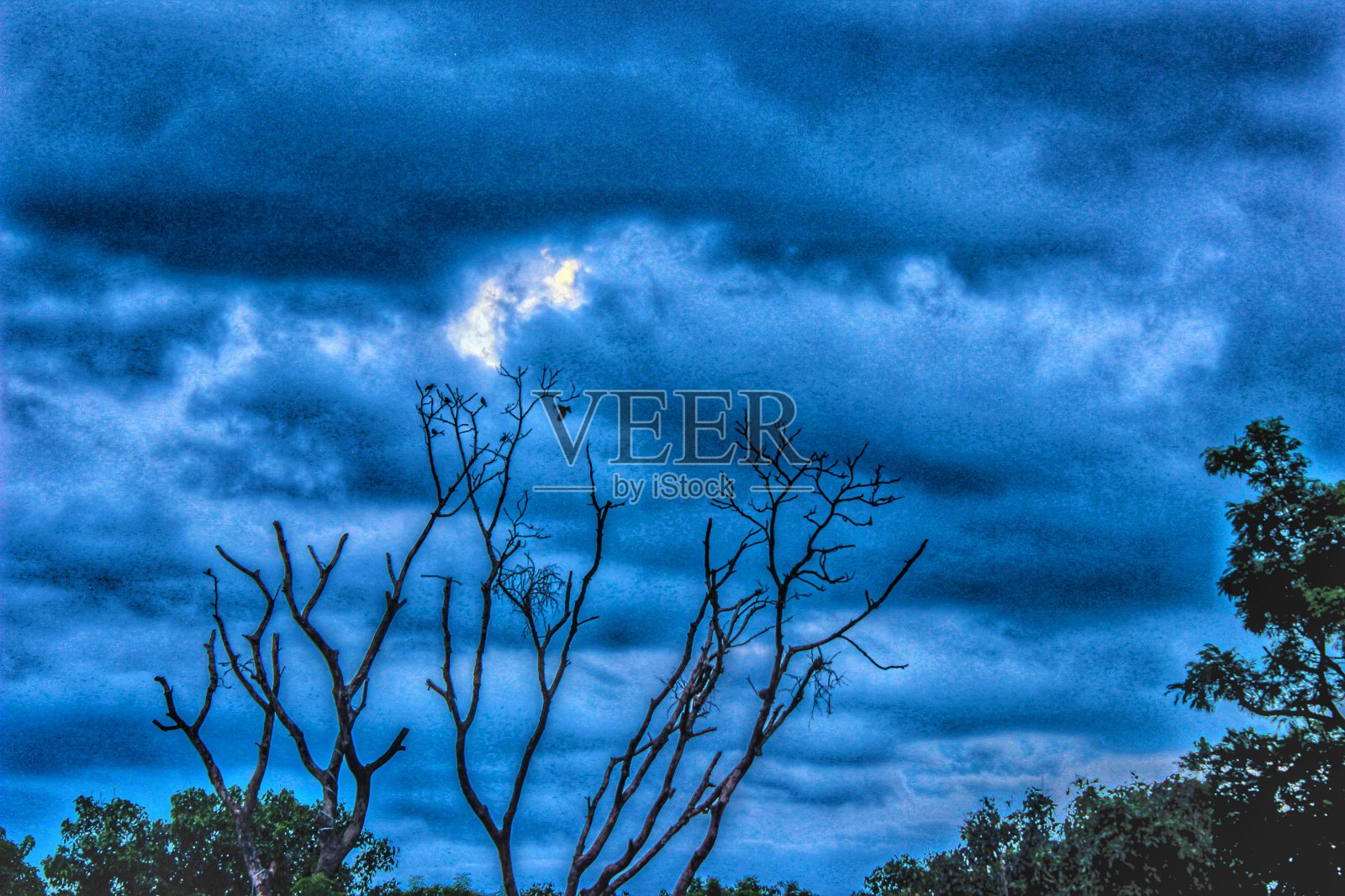 天空的蓝色照片摄影图片