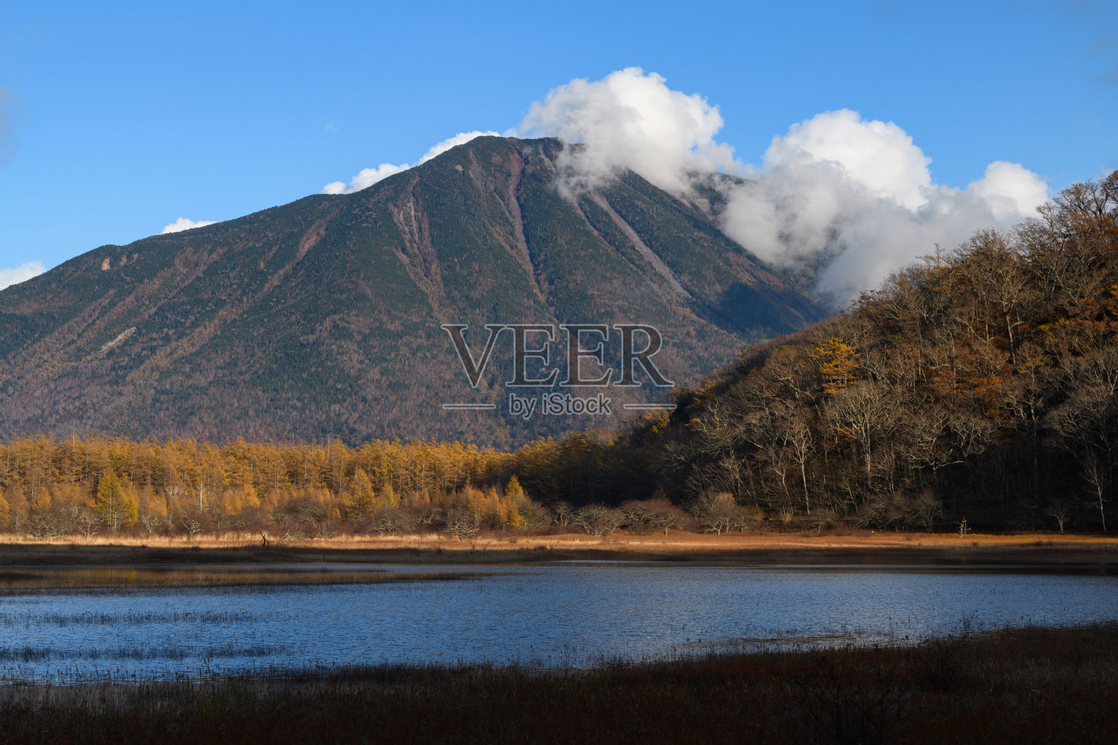 从小多时原看南台山照片摄影图片