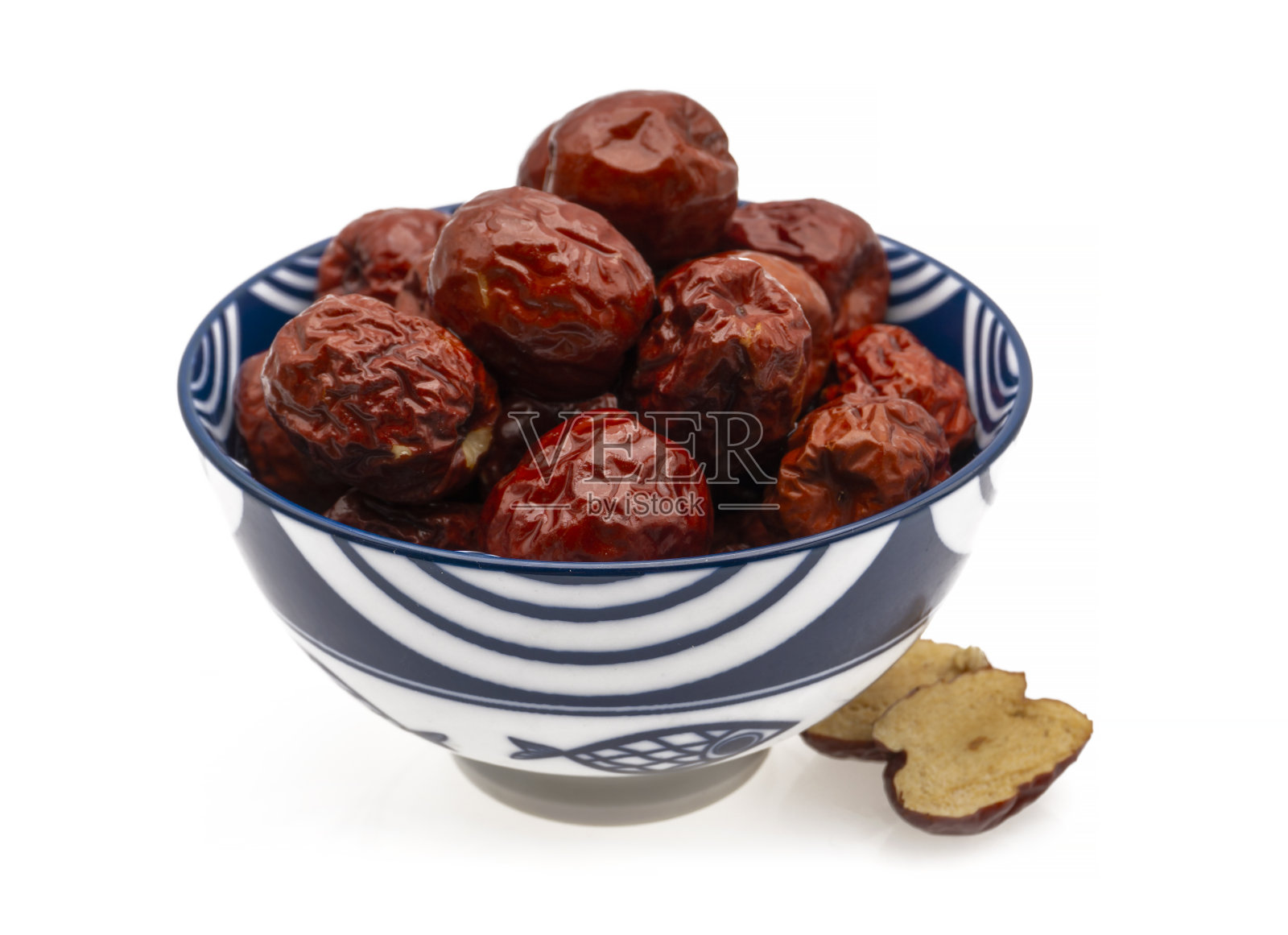 白底红枣。照片摄影图片