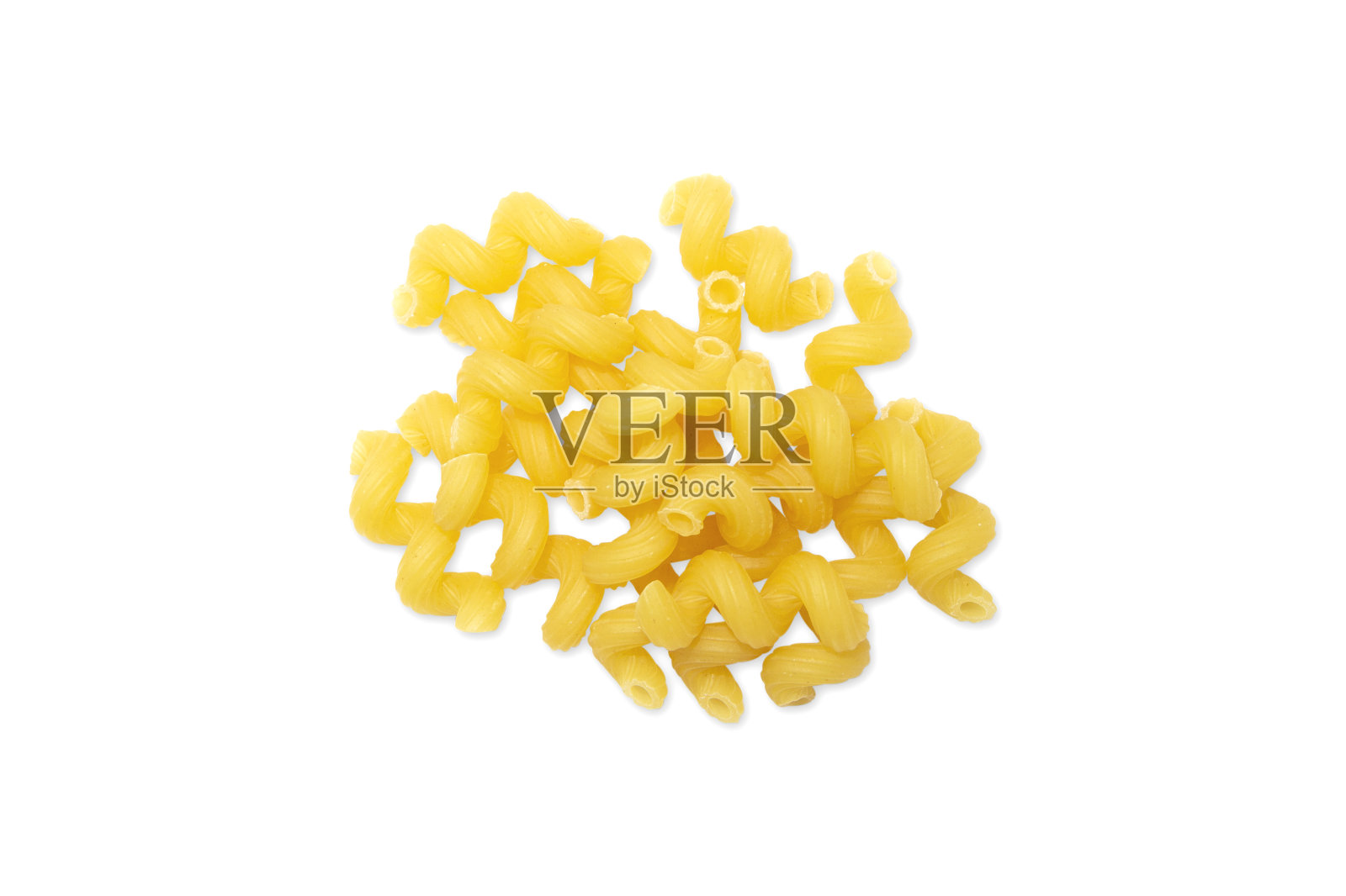 一堆意大利面和背景分开，白色背景照片摄影图片