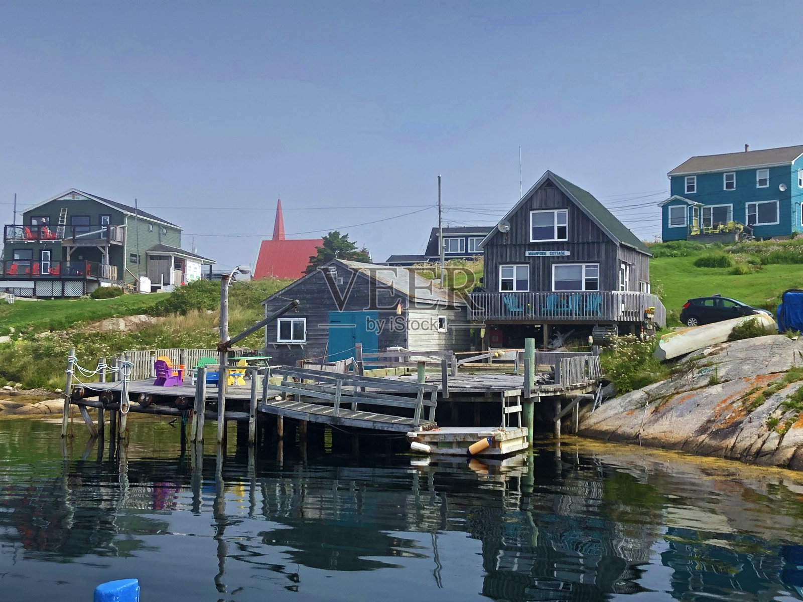 佩吉湾码头边的小屋照片摄影图片