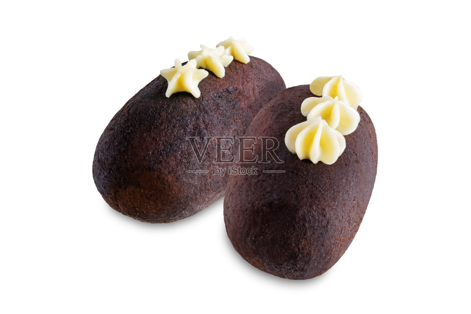 白色背景上的巧克力蛋糕土豆照片摄影图片