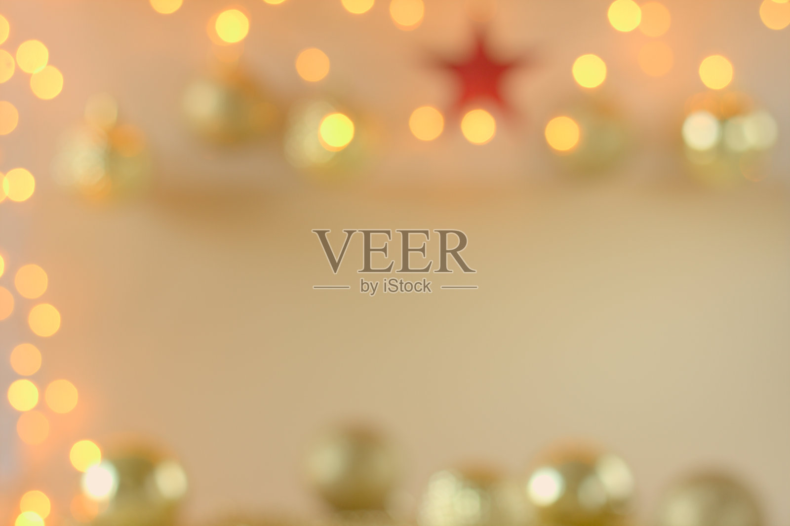 模糊的圣诞背景。圣诞灯散景。照片摄影图片