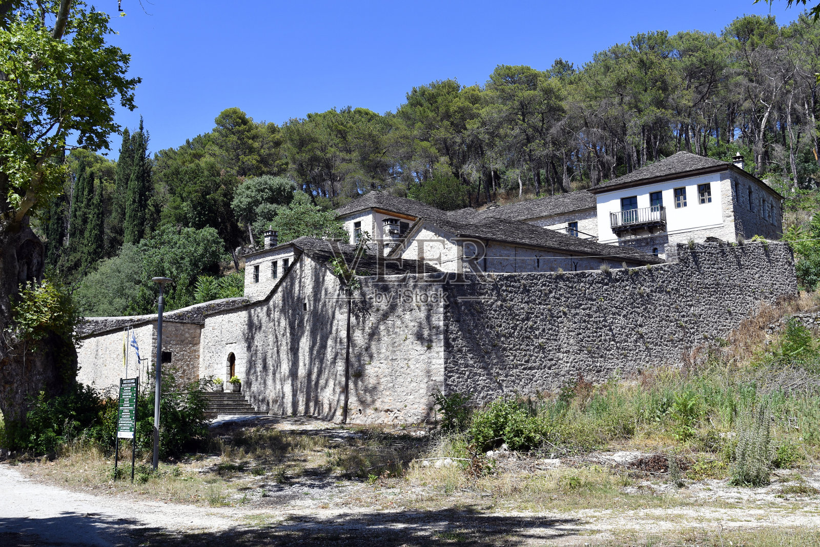 希腊，伊庇鲁斯，约阿尼纳湖和岛屿照片摄影图片