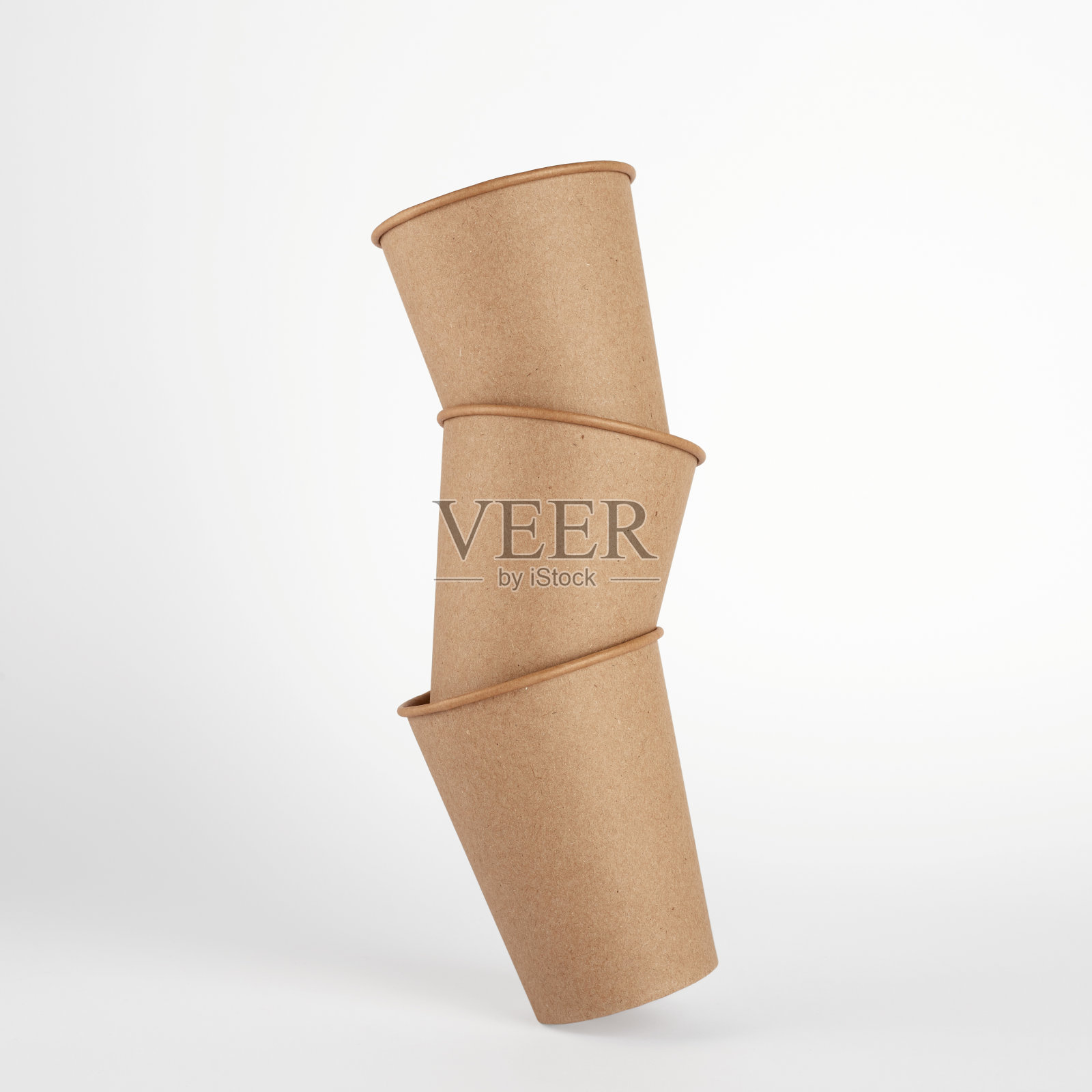 一次性牛皮纸纸杯照片摄影图片