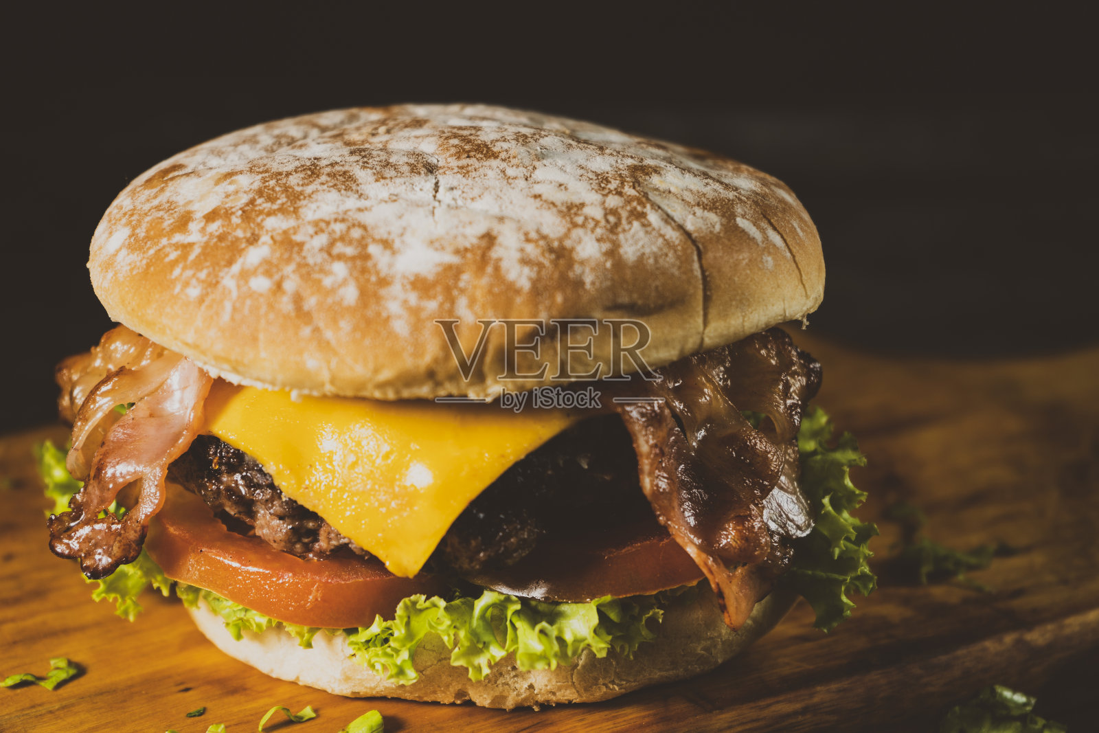 美味的汉堡在乡村的背景照片摄影图片