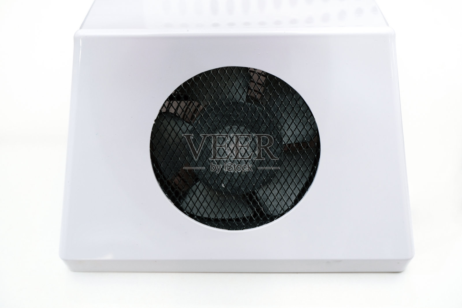 修指甲。白色真空吸尘器指甲在白色孤立的背景照片摄影图片