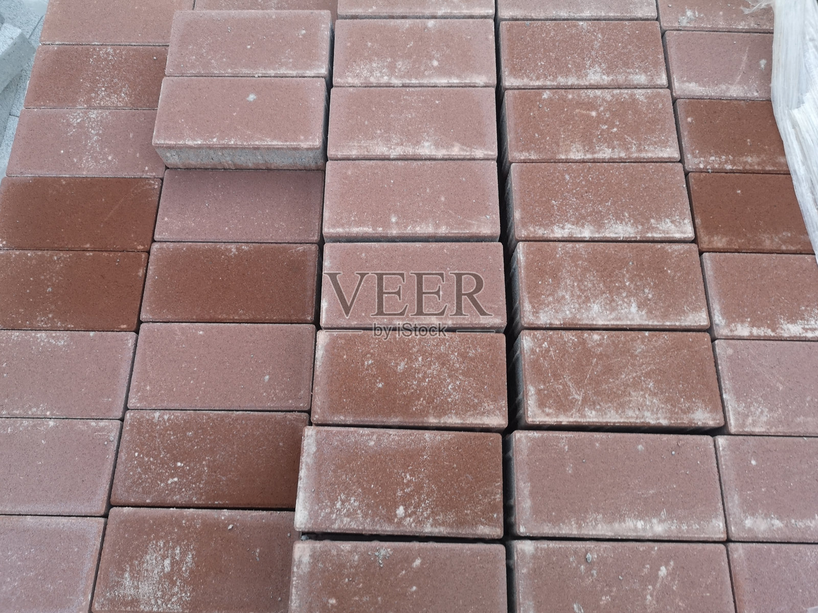 设置和铺上自动阻挡的路面照片摄影图片