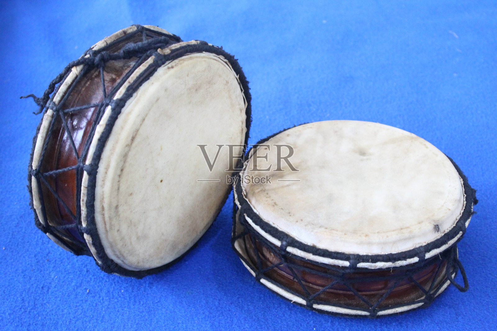 Rebana是一种流行于亚洲国家的传统乐器，通常用于庆祝伊斯兰宗教活动或伊斯兰婚礼照片摄影图片