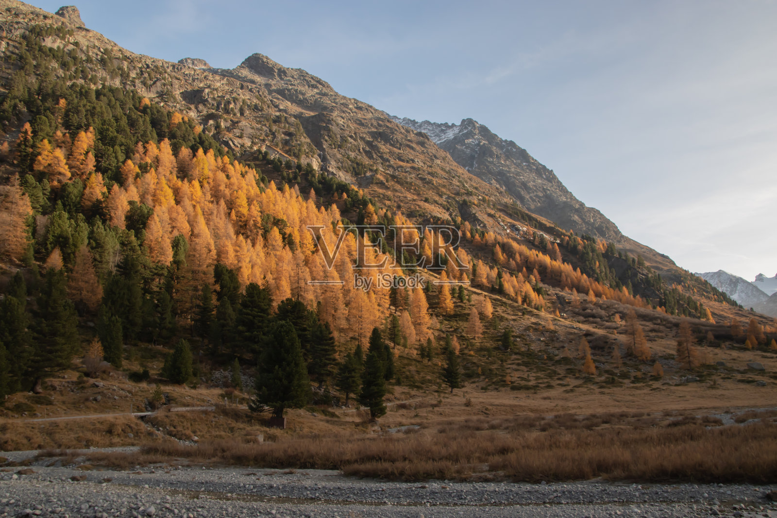 圣莫里茨秋天的色彩。照片摄影图片