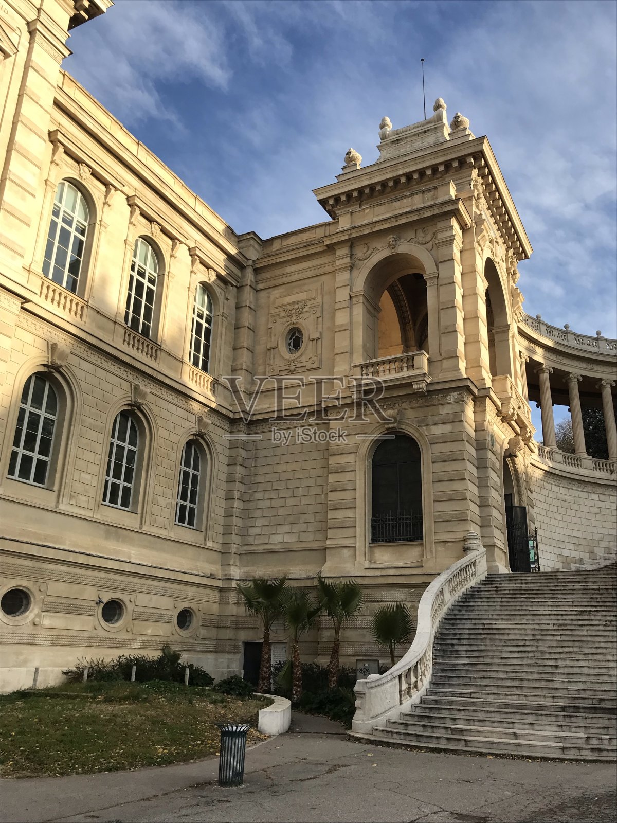 马赛大厦照片摄影图片