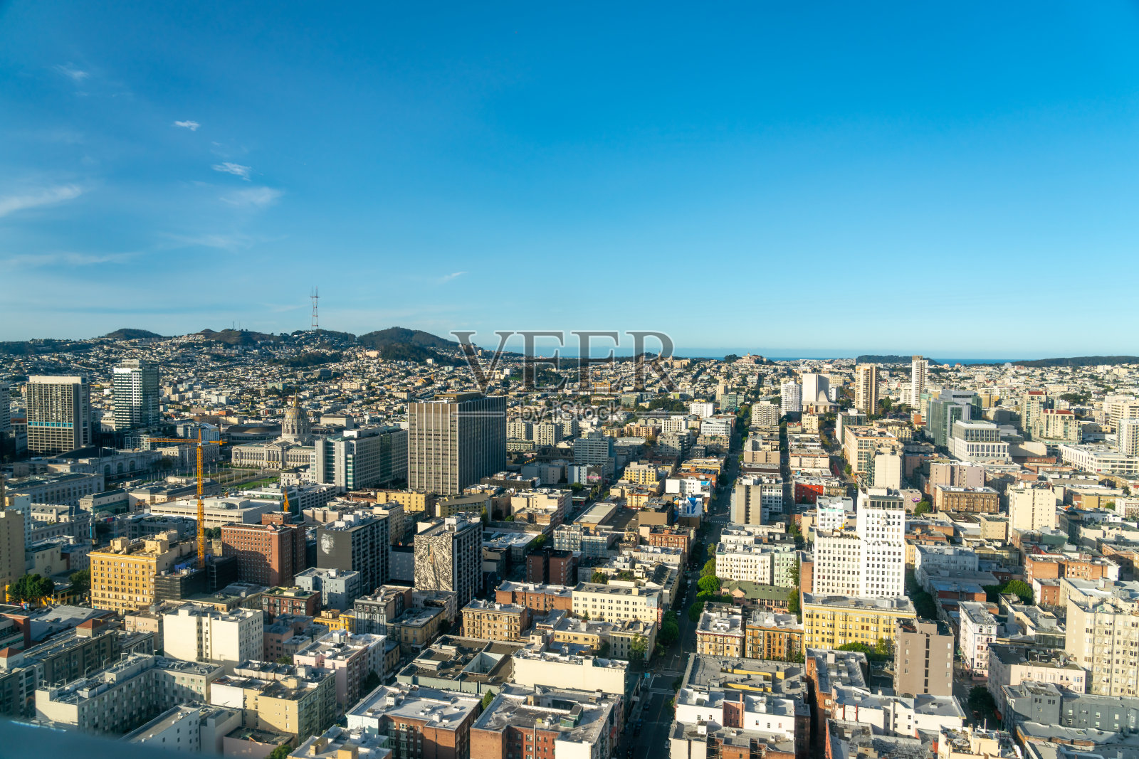 旧金山市政厅的双峰背景照片摄影图片