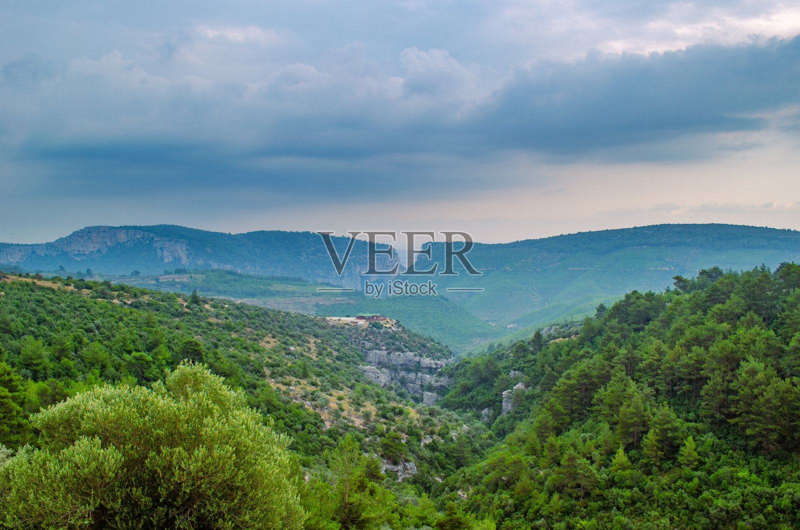 一座山照片摄影图片