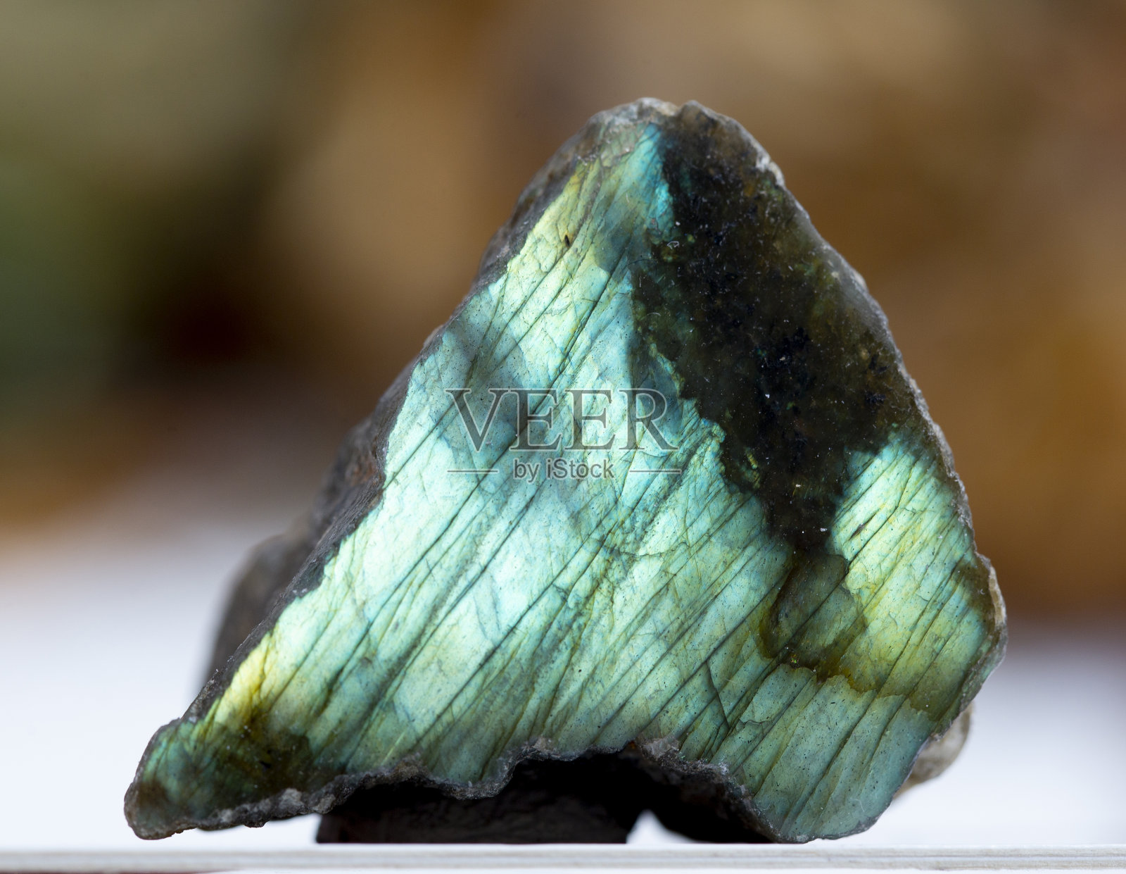 拉布拉多岩矿物标本岩岩石地质宝石晶体照片摄影图片