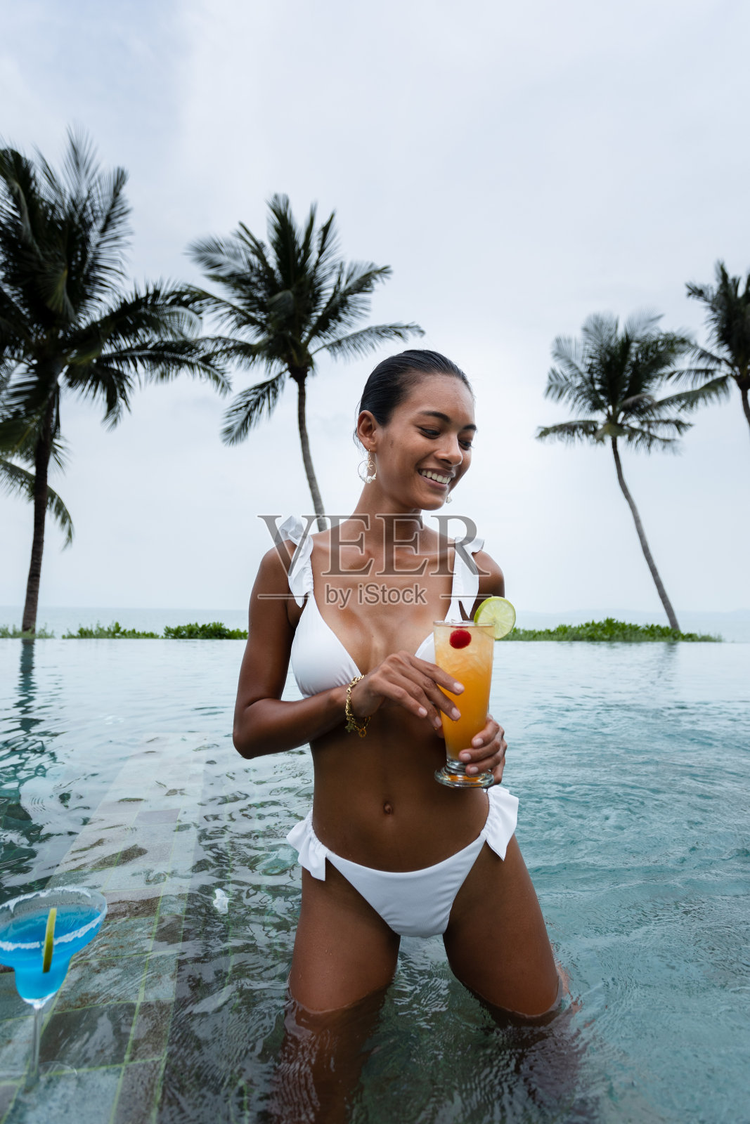 比基尼照片摄影图片