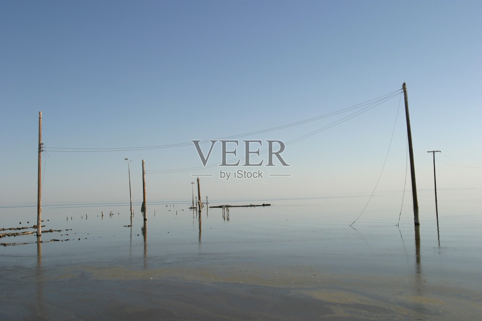 索尔顿海极点反射照片摄影图片