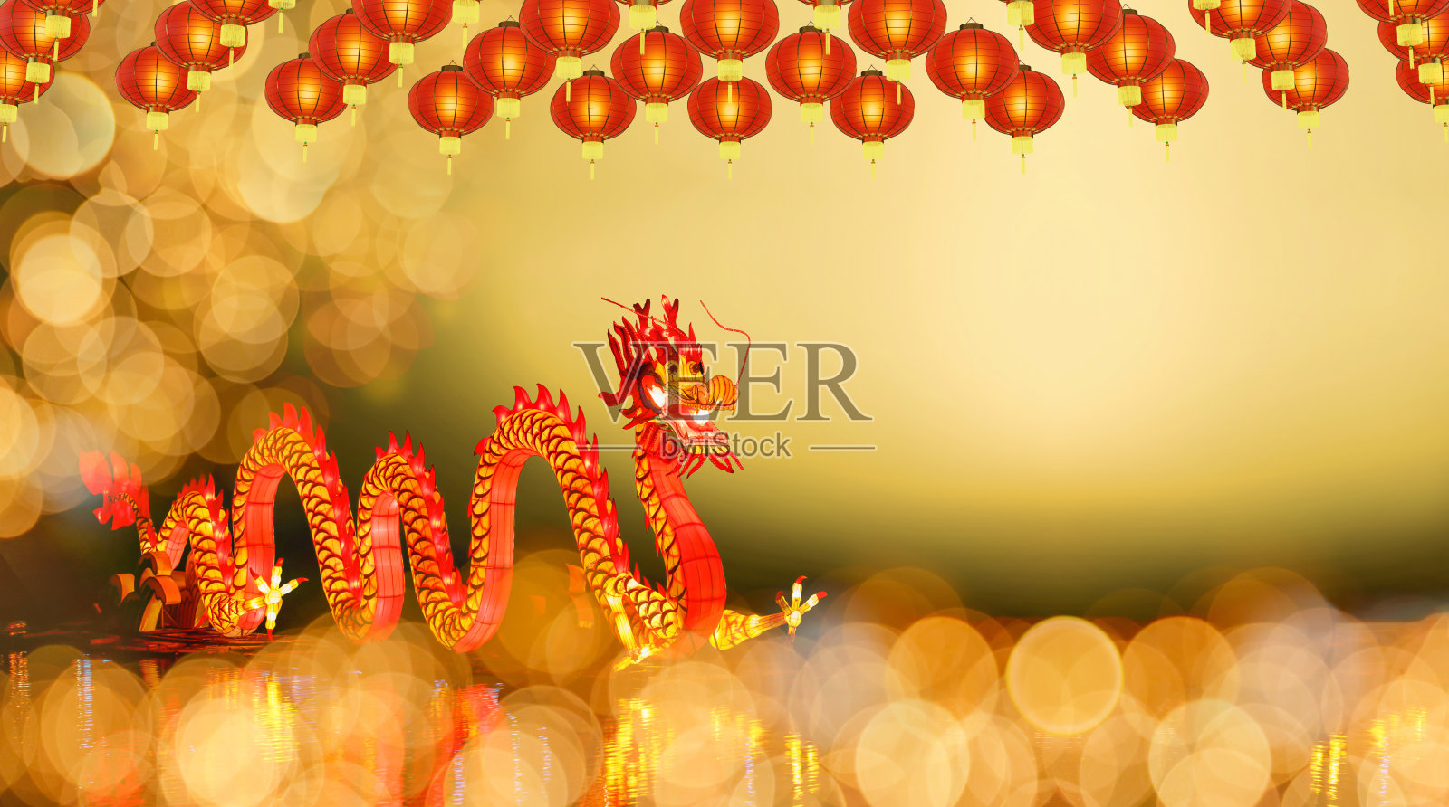 中国新年的龙照片摄影图片