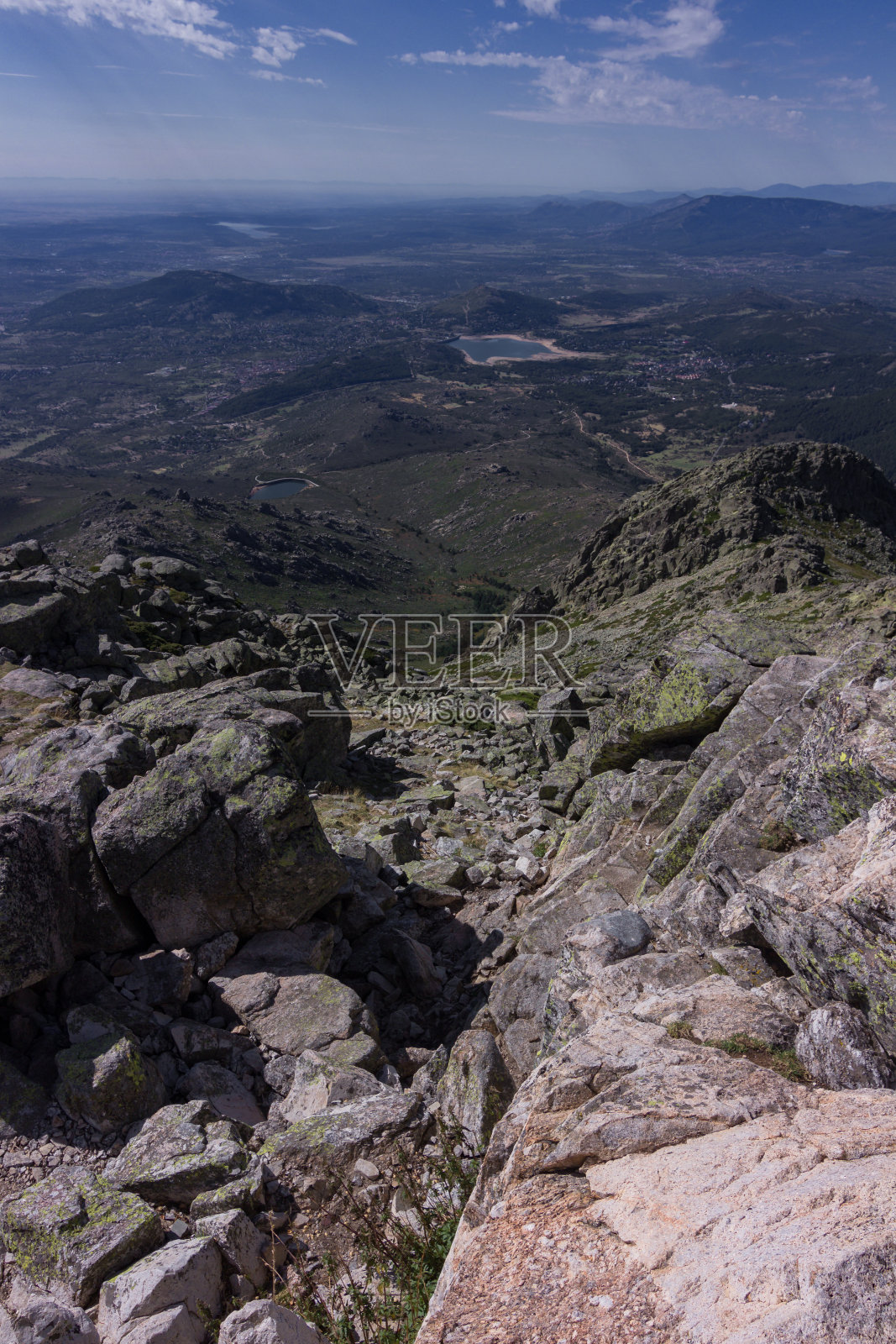 徒步前往马德里附近的马里丘萨山(西班牙)照片摄影图片