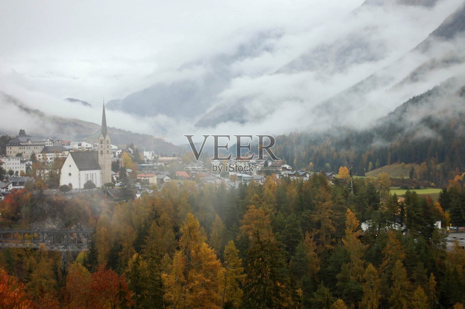 恩加丁Scuol照片摄影图片