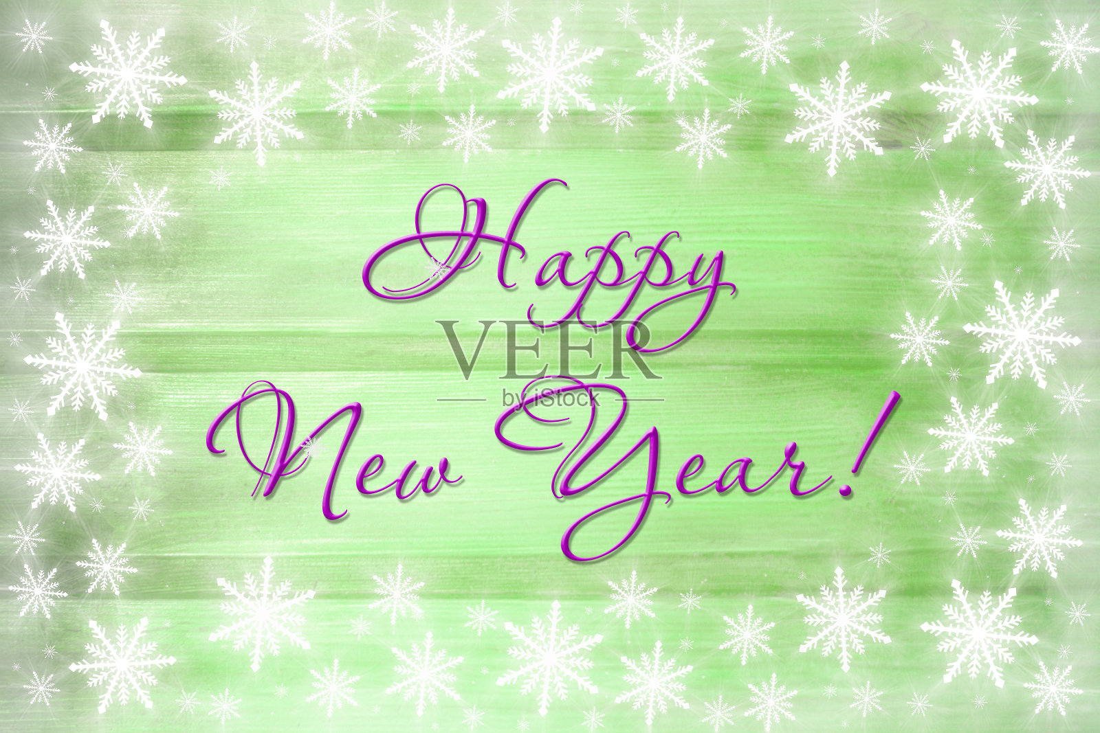 冬季木质绿色薄荷绿松石自然背景和两面雪花。油漆过的木板的纹理。圣诞贺卡，新年贺卡，还有复印空间。设计模板素材