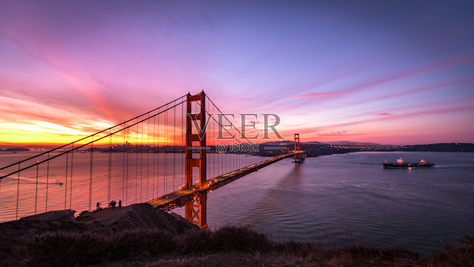 日出时的金门大桥照片摄影图片