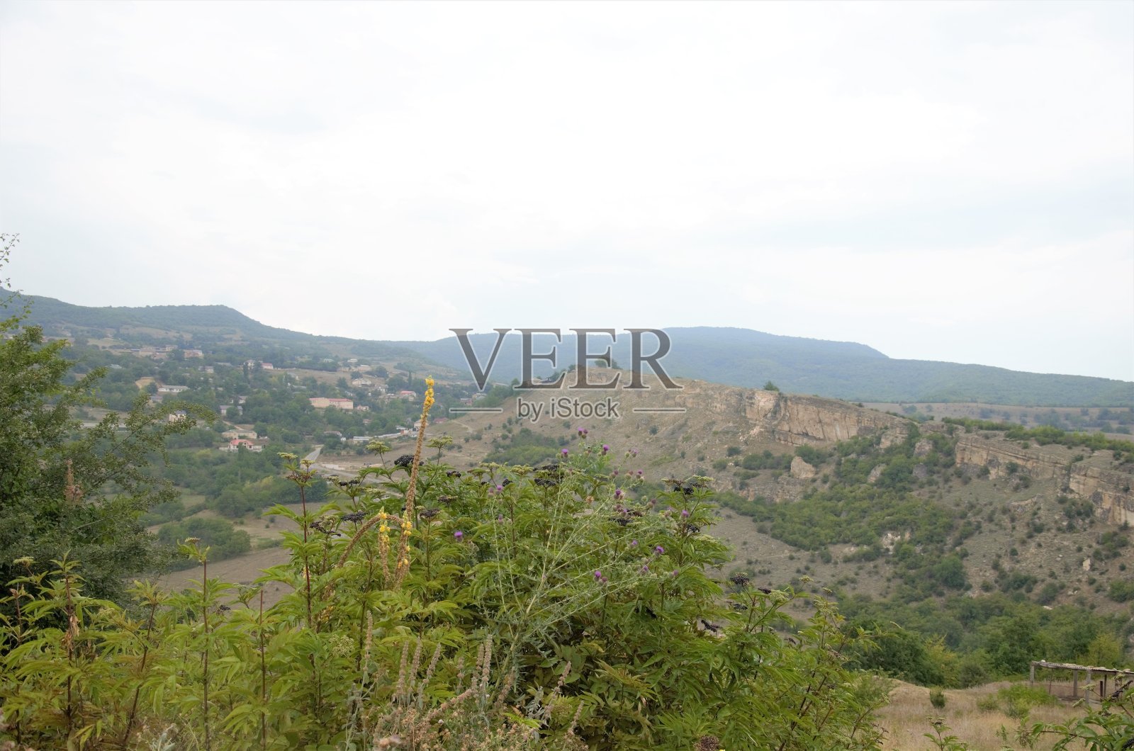 山脉和丘陵的景观照片摄影图片