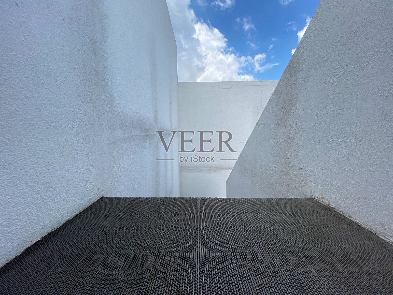 户外白色墙壁背景照片摄影图片