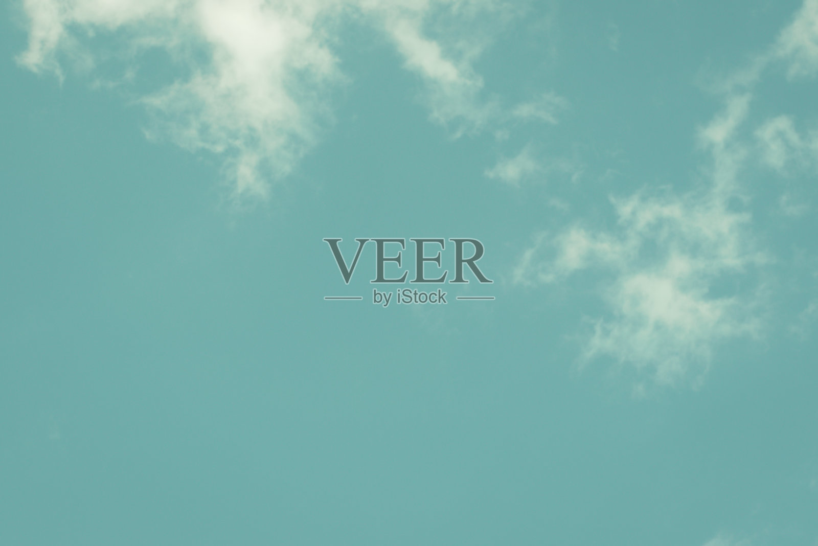 宽阔的蓝天照片摄影图片