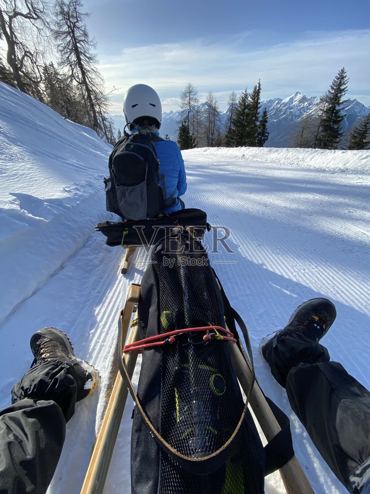 Kellerjoch Hecher Arbeser pilberg在奥地利蒂罗尔的Tux阿尔卑斯山脉的schwaz区-穿雪鞋与雪橇照片摄影图片