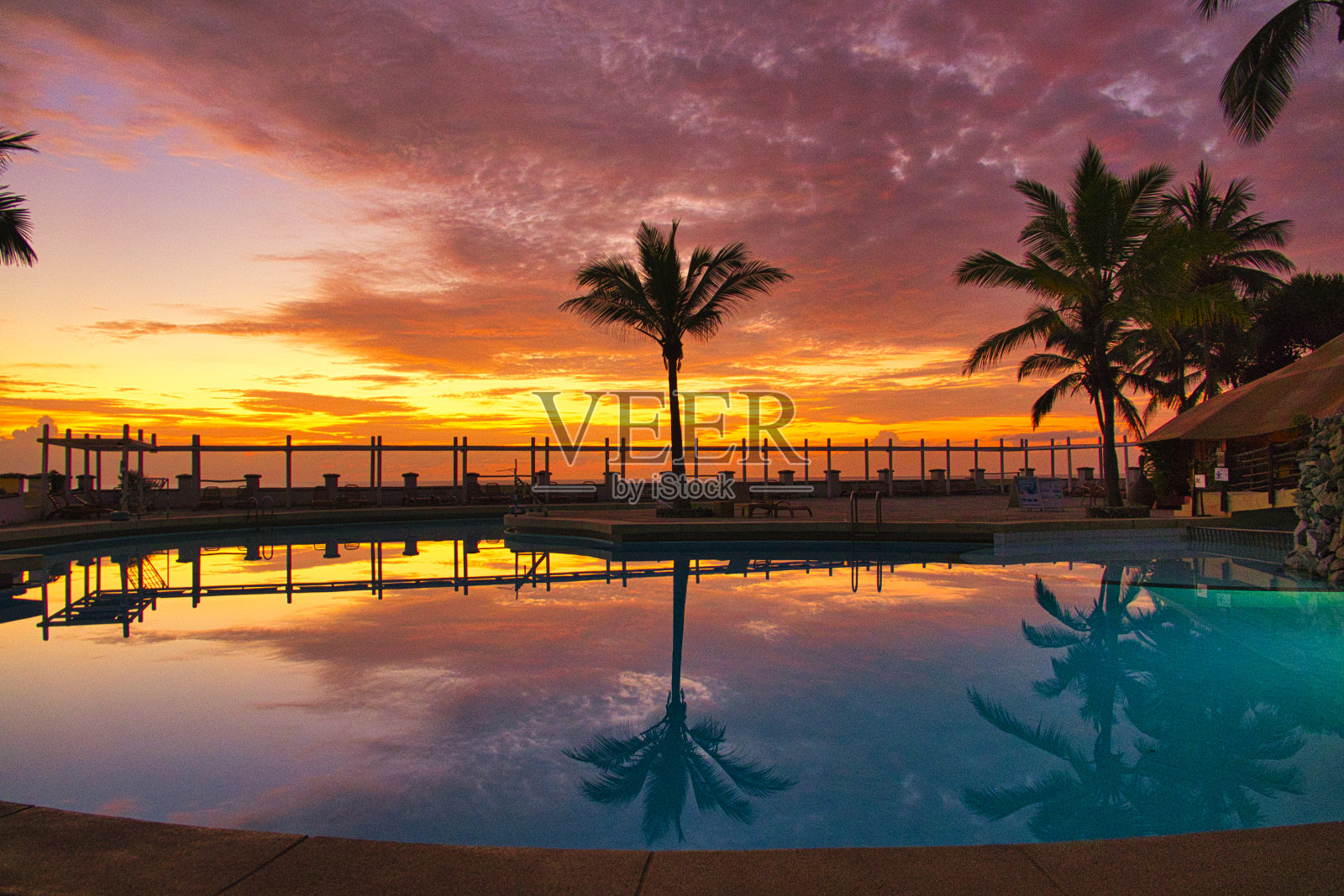 东曹，西曹，阿姆博雪国家公园日出照片摄影图片