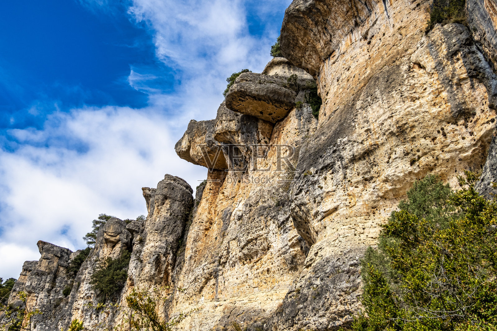 西班牙乌纳的塞拉尼亚德昆卡全景。在Una的La Raya和El Escaleron徒步旅行照片摄影图片