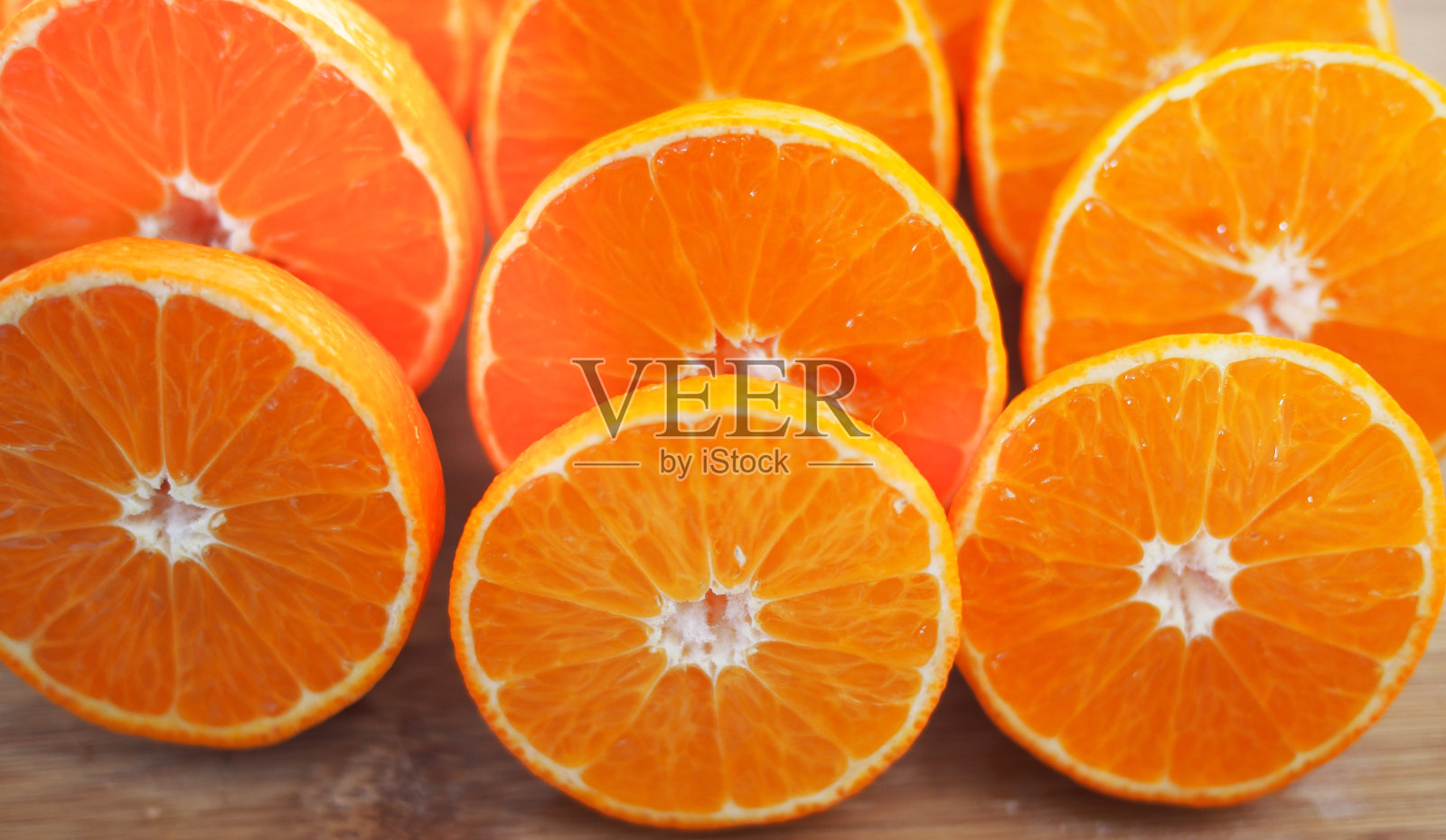 瓦伦西亚橙和橙色花。西班牙。春天收获照片摄影图片