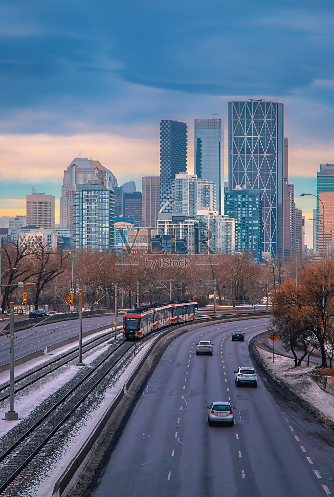 卡尔加里冬季交通通勤照片摄影图片