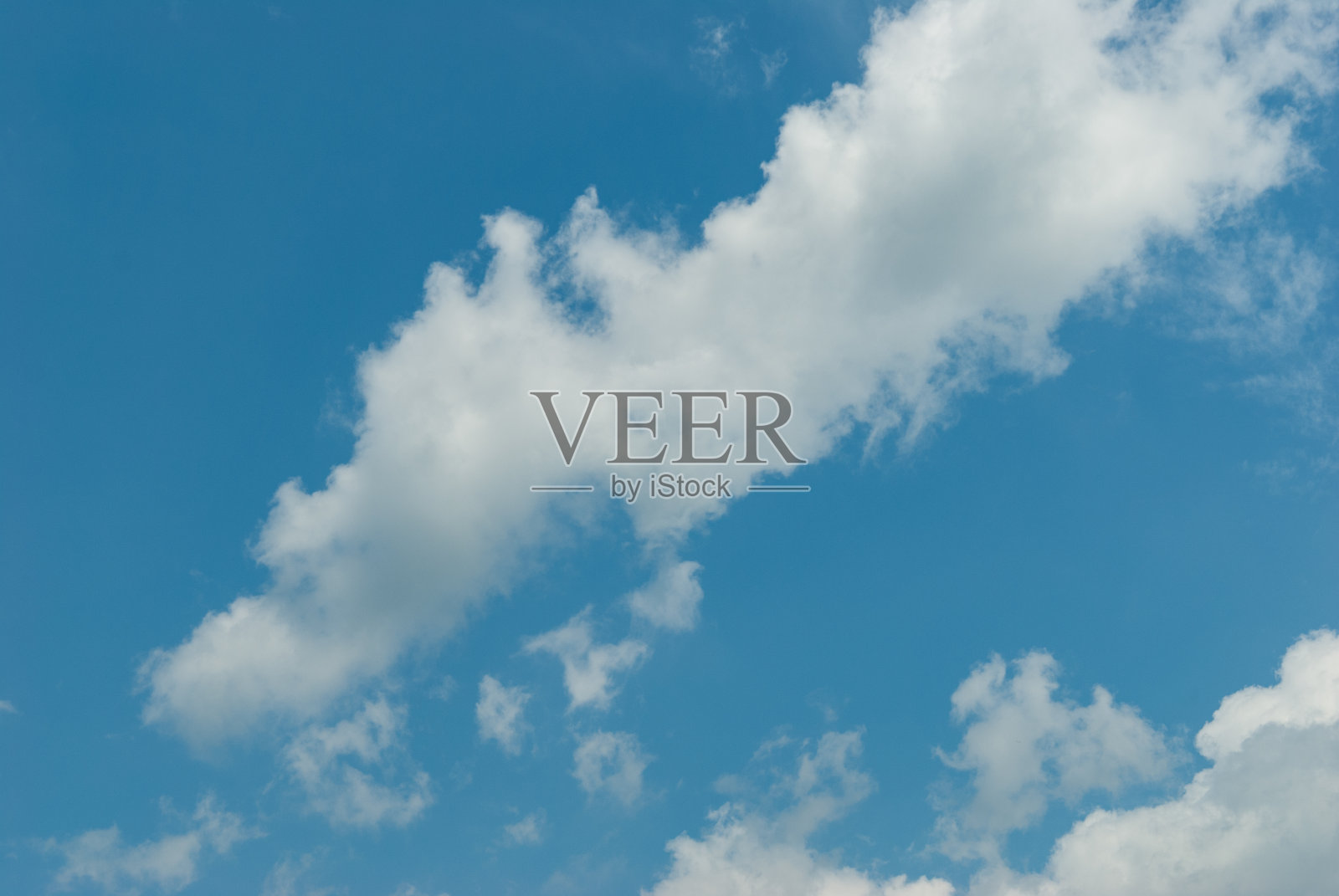 多云的蓝天照片摄影图片