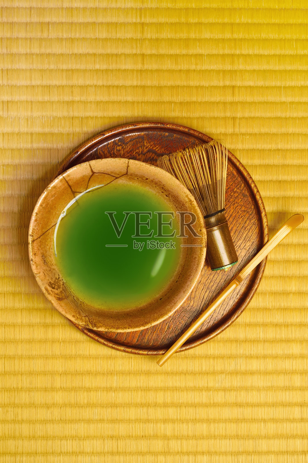 铺在榻榻米上的绿茶照片摄影图片