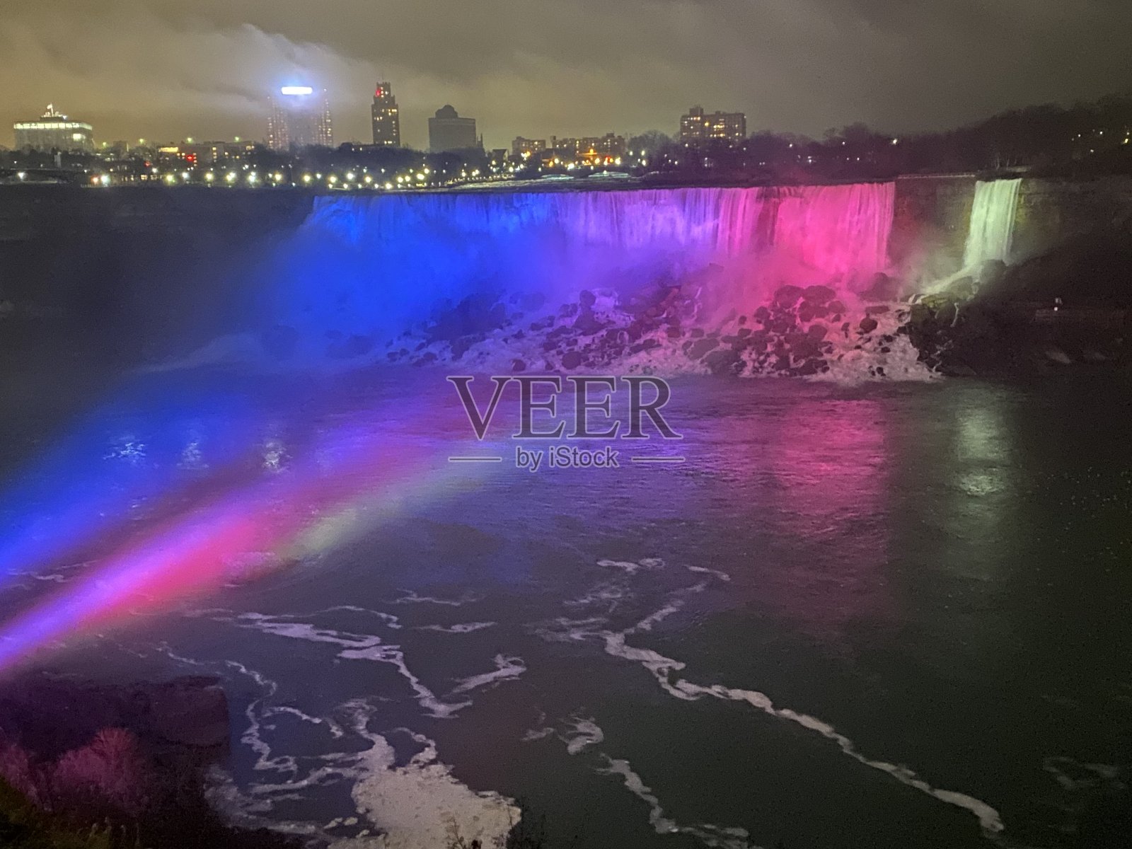 晚上的尼亚加拉瀑布照片摄影图片