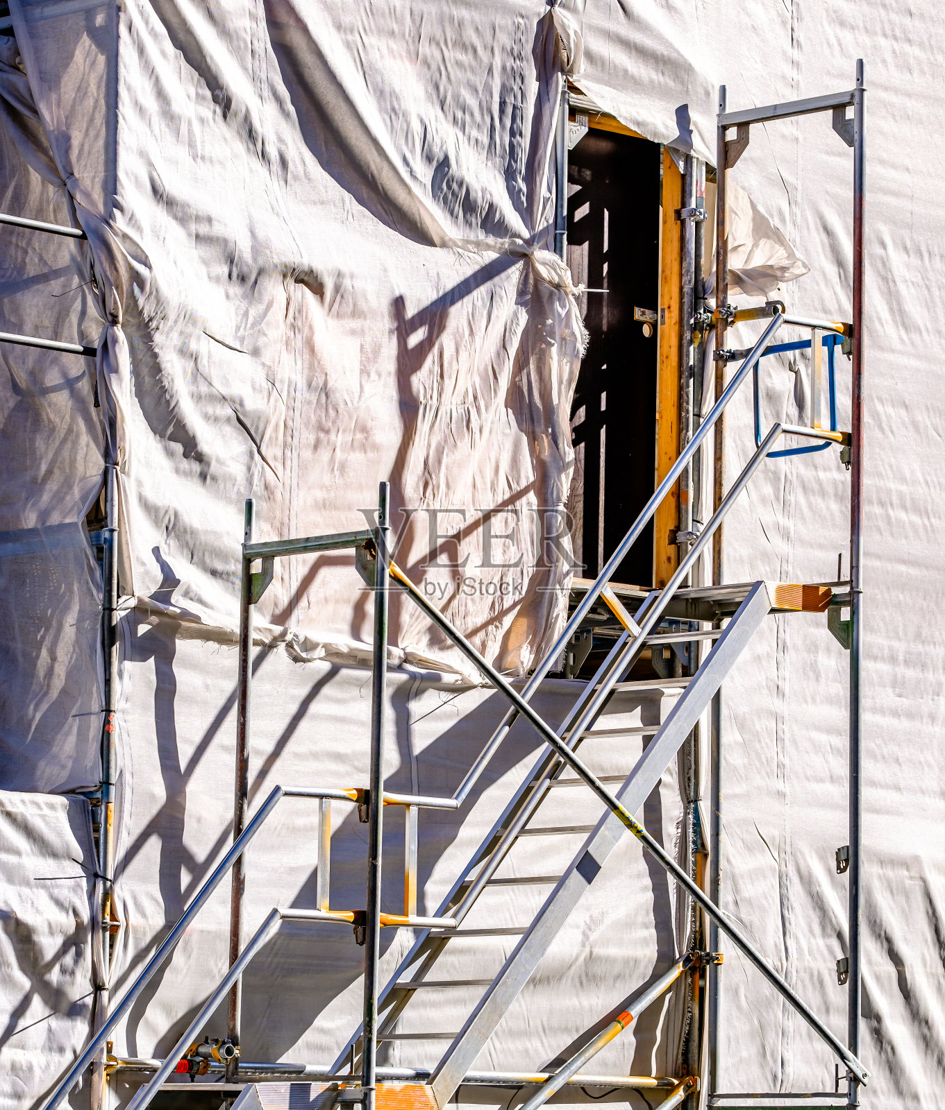 建筑工地的脚手架照片摄影图片