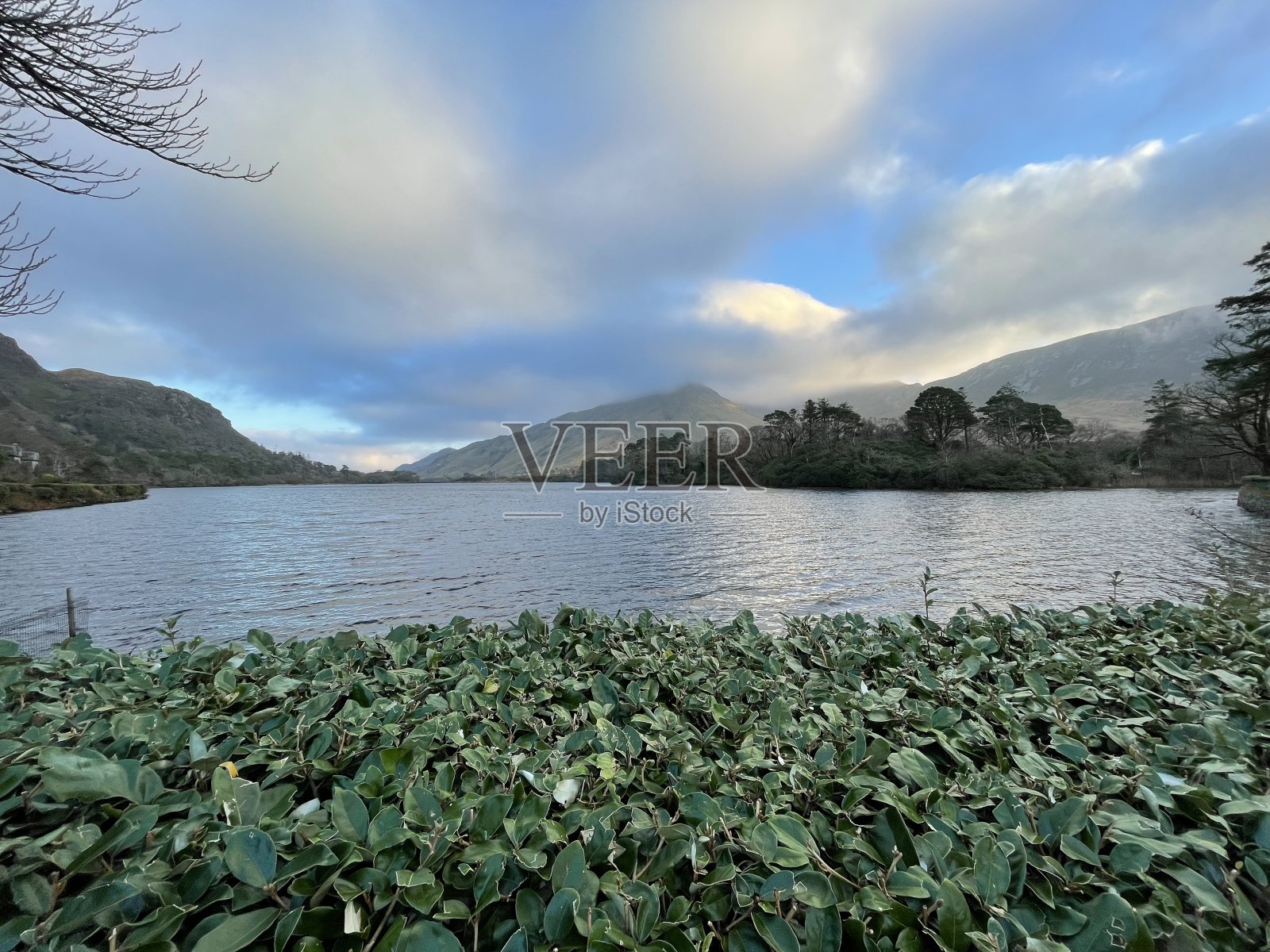 平静的大自然照片摄影图片