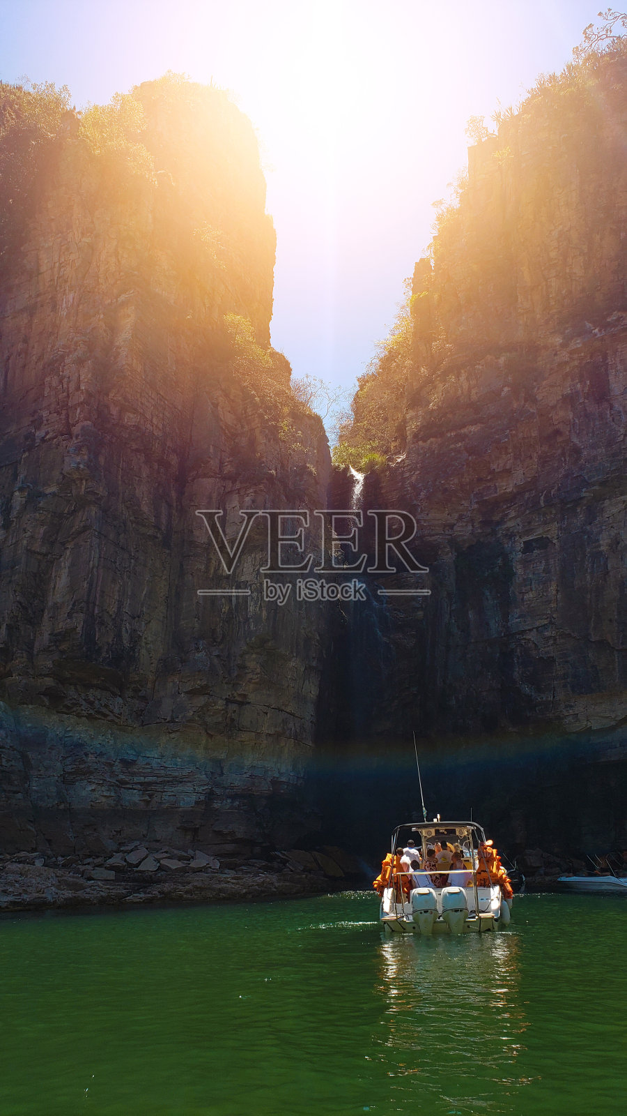 米纳斯吉拉斯山是巴西的一个乡村，风景优美，有峡谷、湖泊和山间小道。著名的旅游城市。照片摄影图片