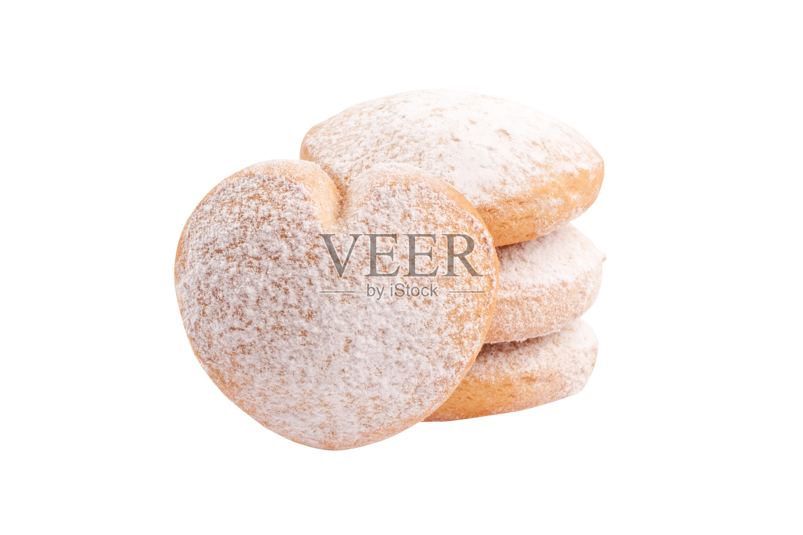 心形奶油饼干，白色背景上有糖粉照片摄影图片