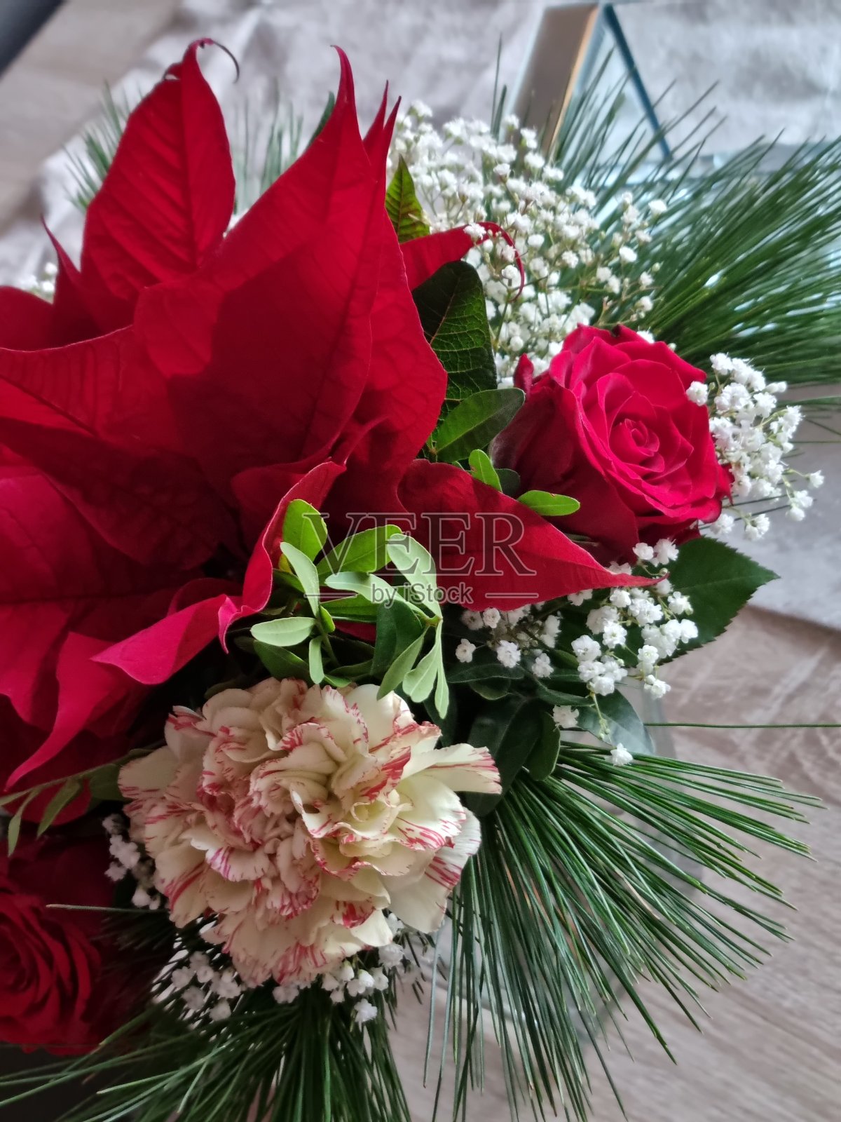 五彩缤纷的玫瑰为情人节的爱红照片摄影图片