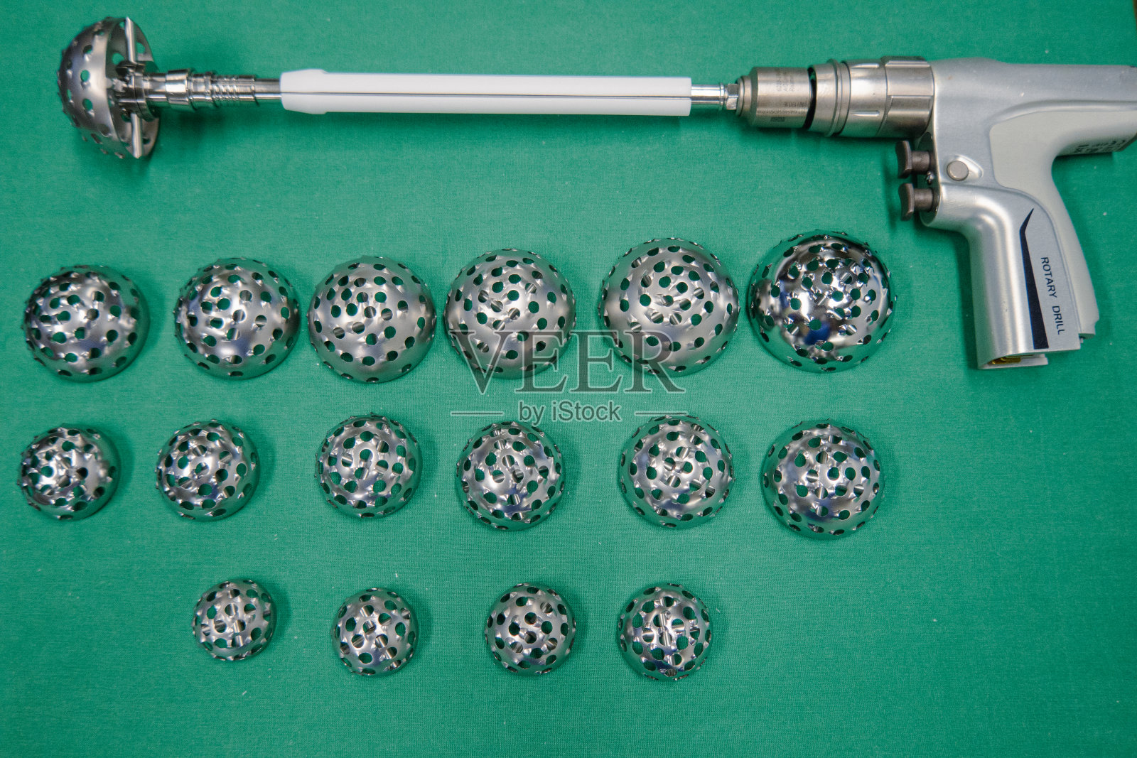 外科手术刀和蓄能器照片摄影图片