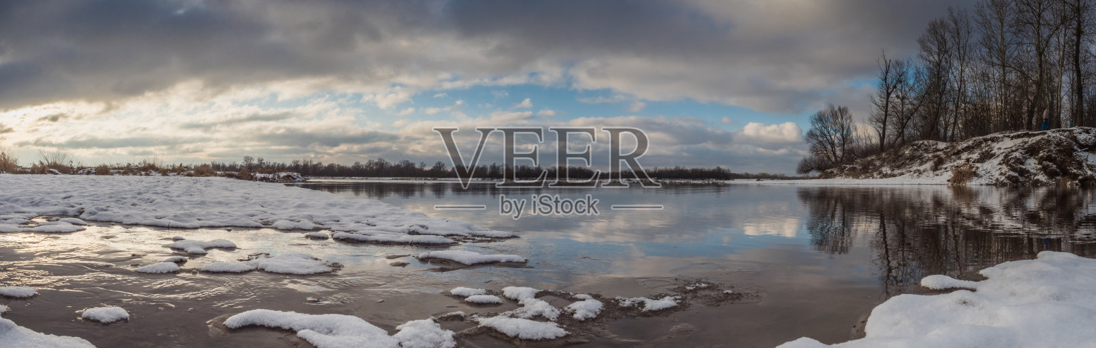 Swider河照片摄影图片