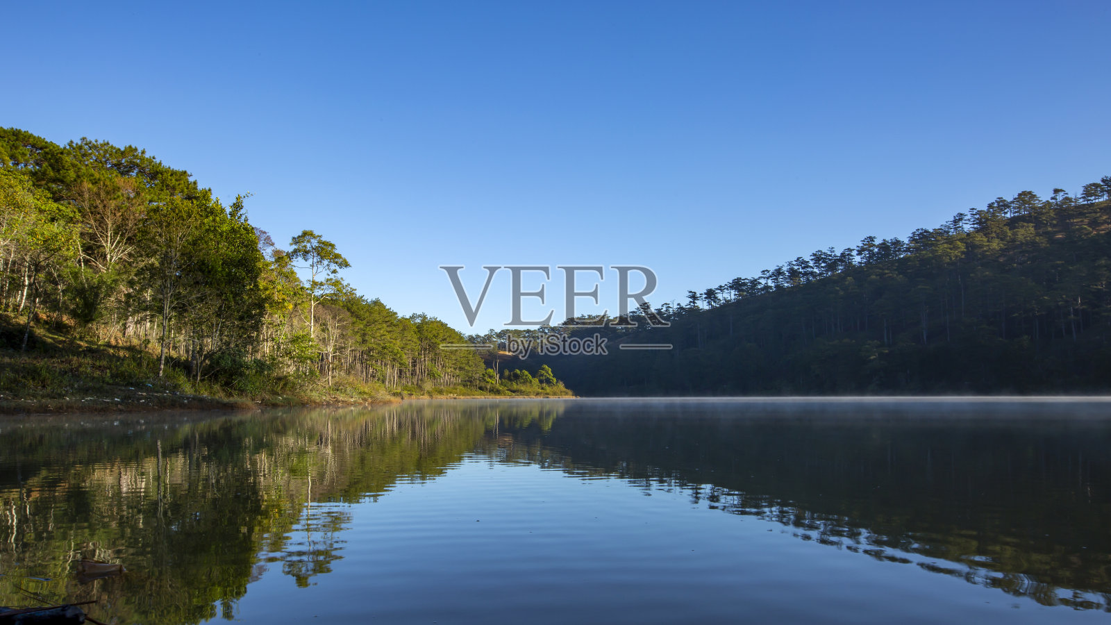 "控告湖照片摄影图片