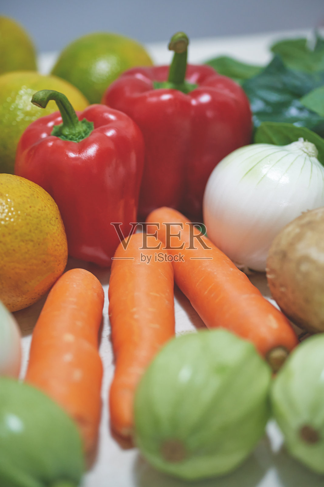 新鲜水果和蔬菜。照片摄影图片